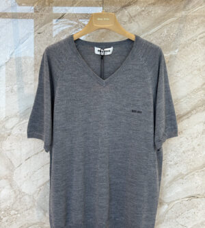 미우미우 울 브이넥 반팔 니트