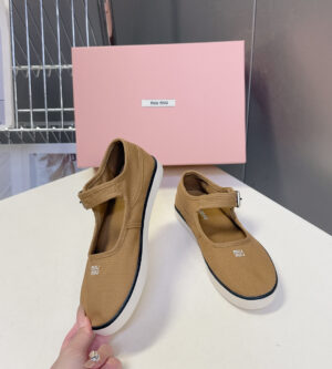 미우미우  드릴 발레리나 스니커즈 5F369E