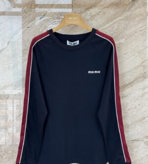 미우미우 긴팔 저지 코튼 티셔츠 MJLA24
