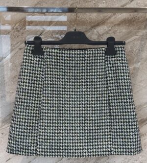 디올 하운즈투스 버진 울 미니스커트 621J01A1855