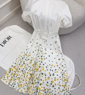 디올 버터컵 플레어 미디 셔츠 원피스 621R02A3C34