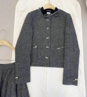 디올 울 트위드 크롭 자켓 621V12A1186