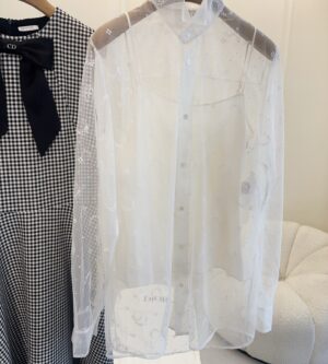 디올 호스슈 도티드 자수 시어 블라우스 화이트 621B15A8A55