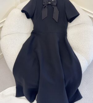 디올 벨트 미디 원피스 블랙 621R88A1779