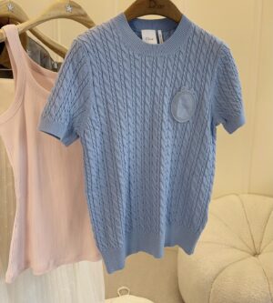 디올 메달리옹 반팔 니트 624S18A7111