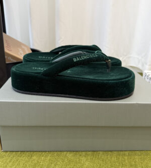 발렌시아가 로고 자수 벨벳 플랫폼 쪼리 슬리퍼 869749