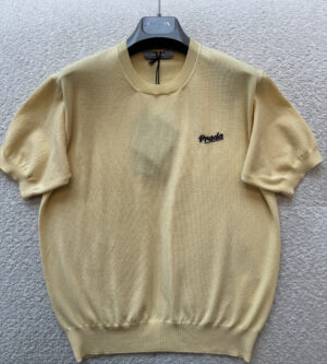 프라다 실크 크루넥 반팔 니트 P24B3D