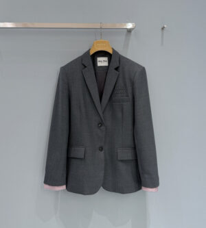 미우미우 싱글브레스트 개버딘 자켓 MH2042