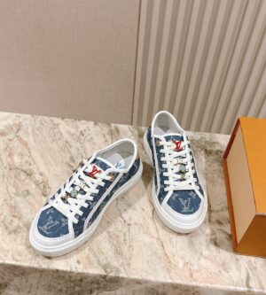 루이비통 LV 라군 스니커즈 1AGYG2