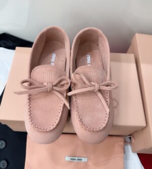 미우미우 스웨이드 로퍼 5D577E