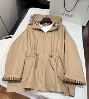 버버리 BIRLEY 집업 바람막이 자켓  81072121