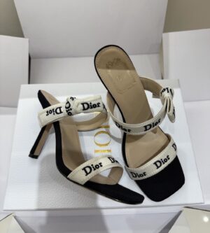 디올 자디올 스트랩 힐 샌들 블랙 KDO538NVA