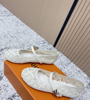 루이비통  로미 발레리나  플랫슈즈 1AK245