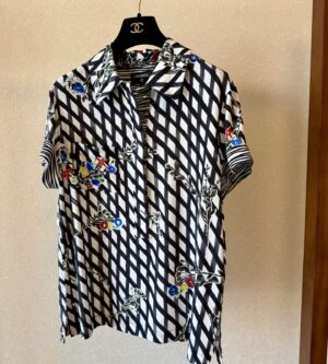 샤넬 26SS CC 로고 플라워 실크 셔츠 블라우스 P81171