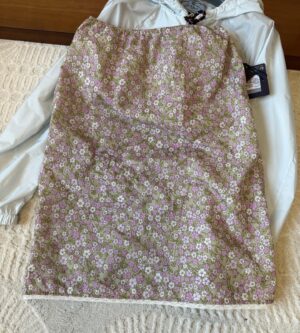 프라다 플로럴 프린트 리나일론 미디 스커트 21H037