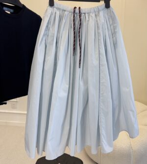 프라다 26ss 리나일론 플레어 스커트