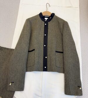 디올 26SS 부클레 크롭 자켓 621V07A1761