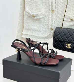 샤넬 26SS CC 로고 스트랩 레더 하이힐 샌들 G47172