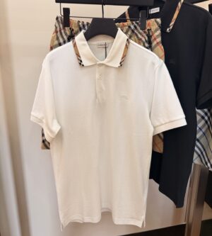 버버리 체크 트리밍 코튼 폴로셔츠 81269551