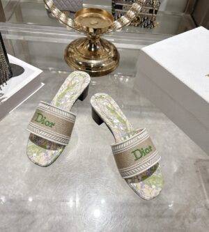 디올 디웨이 힐 슬라이드 슬리퍼 멀티 컬러 KCO611LLV