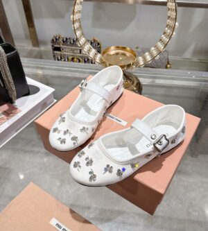 미우미우  자수 드릴 발레리나 플랫 슈즈 5F617E