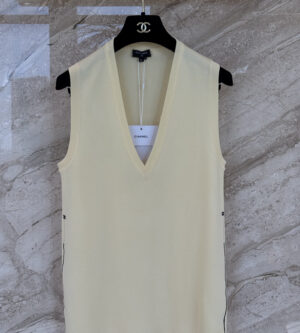샤넬 26SS 실크 브이넥 니트 탑 P82217